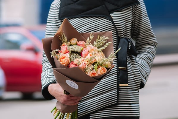 Купить оранжевые розы в Минске